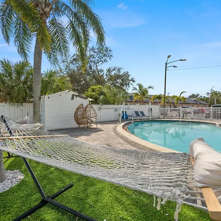 1K Bed Studio Apt With Shared Pool 16